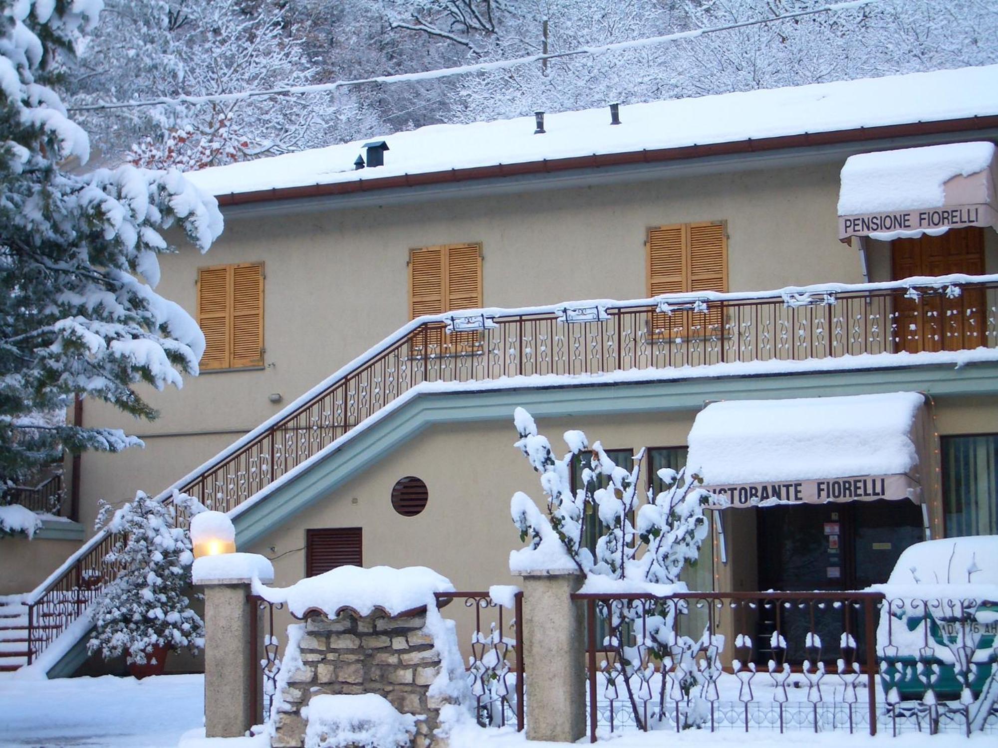 Hotel Ristorante Fiorelli Preci Exterior foto